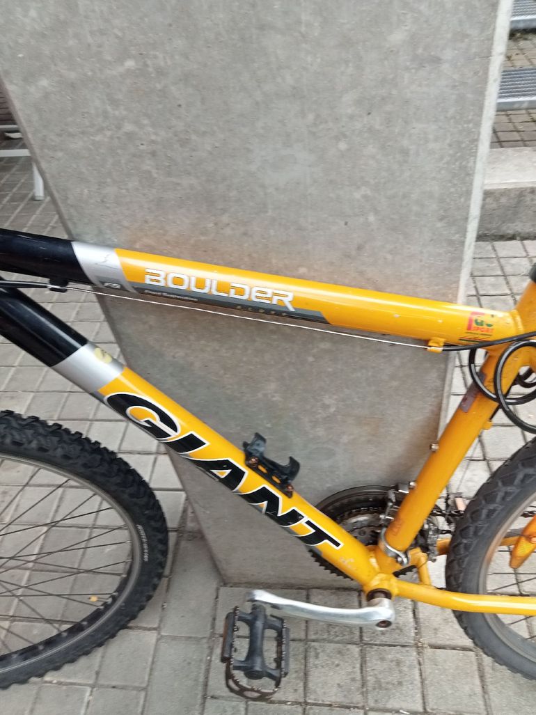 Used Giant Boulder Giant Boulder Custom Shimano GRX 2010 Mountainbike, Orange — image 2 of 4