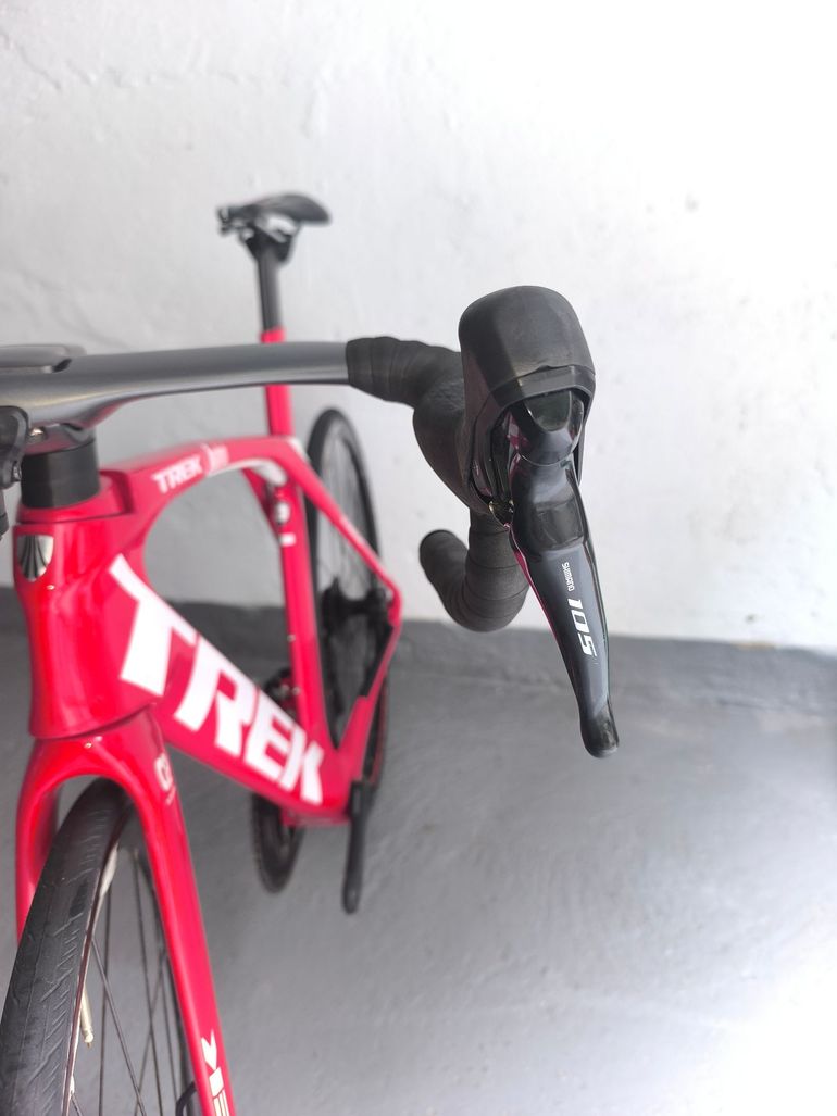Used Trek Madone Shimano 105 2020 Road & Gravel, Red — image 5 of 8