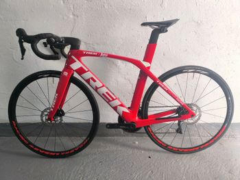 Used Trek Madone Shimano 105 2020 Road & Gravel, Red — image 2 of 8