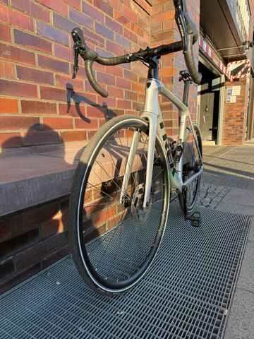 Brugt Trek Émonda SL 5 2024 2024 Road & Gravel — billede 5 af 11