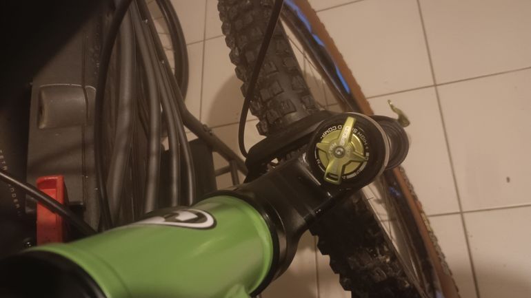 Used Sobre Off 2017 Mountainbike, Verde — image 5 of 8
