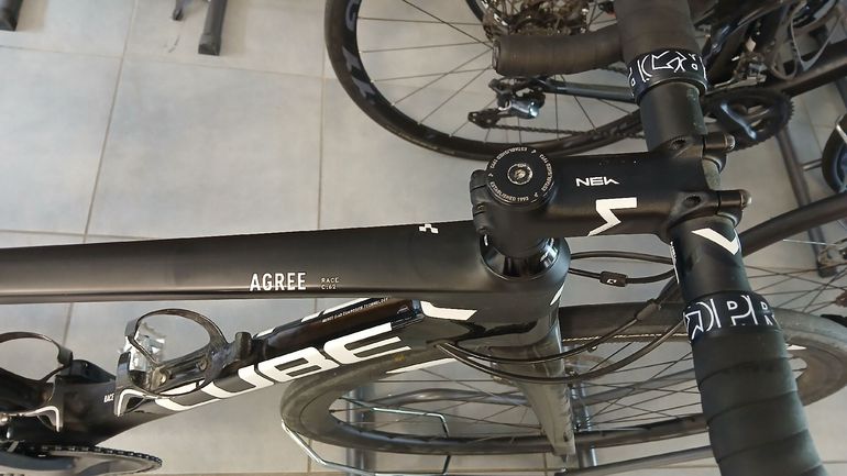 Used CUBE AGREE C:62 SL 2020 2020 Road & Gravel, Black — image 2 of 3