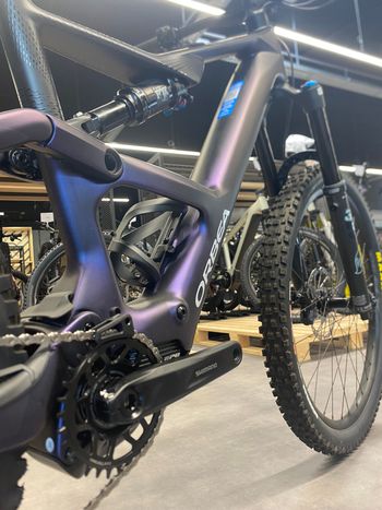 Used Orbea Rise Shimano SLX 2026 Mountainbike, Purple — image 2 of 5