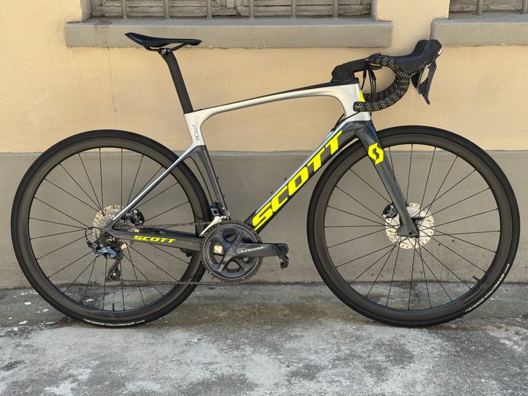 Used Scott Foil 20 disc silver/black 2019 2019 Road & Gravel, Black — image 1 of 20