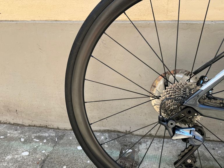 Used Scott Foil 20 disc silver/black 2019 2019 Road & Gravel, Black — image 8 of 20