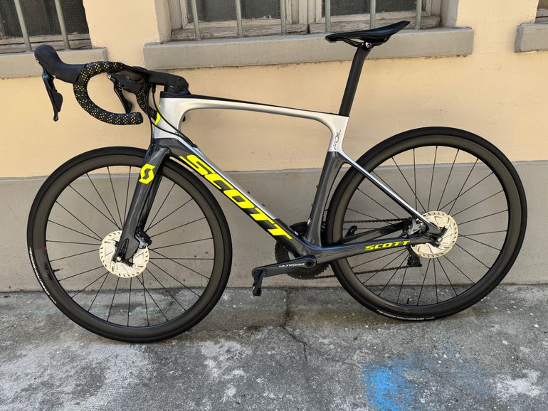 Used Scott Foil 20 disc silver/black 2019 2019 Road & Gravel, Black — image 5 of 20