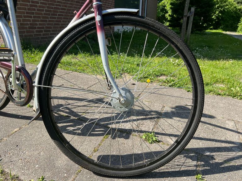 Used Gazelle Tour De France Urban, Light Gray — image 8 of 11