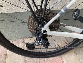 Used CUBE NULANE C:62, SLX 2025 2025 Road & Gravel, White — image 3 of 5