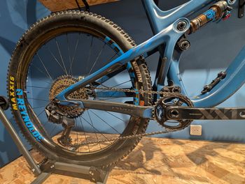 Used Pivot Pivot 429 2021 Mountainbike, Blue — image 3 of 5
