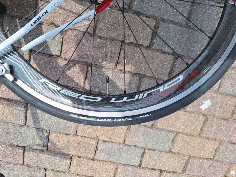 Used Kuota Khan 2017 Road & Gravel, Weiß — image 4 of 8