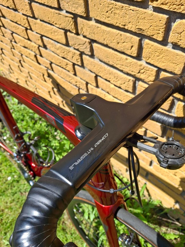 Used Sensa Giulia G3 Disc Ultegra 2021 2021 Road & Gravel, Red — image 3 of 5
