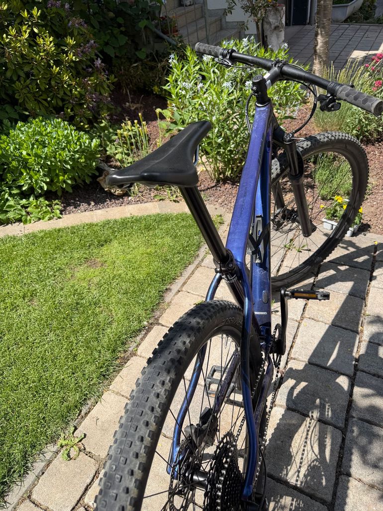 Used Trek Procaliber 6 2020 2020 Mountainbike, Purple, 27.5, 29 — image 1 of 5