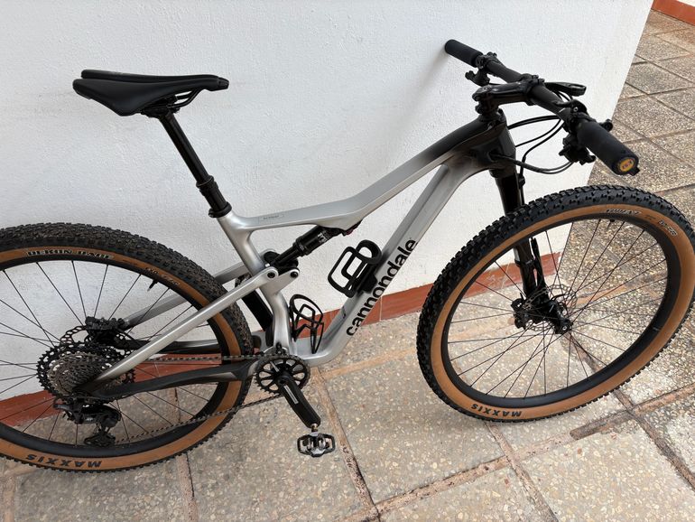 Used Cannondale Scalpel Shimano Deore XT 2023 Mountainbike, Light Gray — image 1 of 9