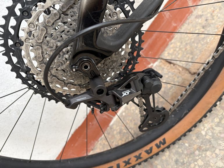 Used Cannondale Scalpel Shimano Deore XT 2023 Mountainbike, Light Gray — image 4 of 9