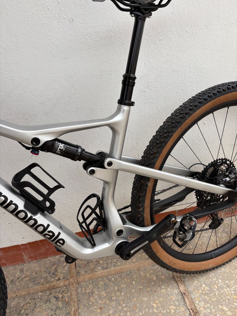 Used Cannondale Scalpel Shimano Deore XT 2023 Mountainbike, Light Gray — image 8 of 9