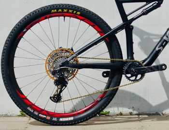 Used Specialized Epic Ultralight 2019 2019 Mountainbike, Black — image 3 of 12