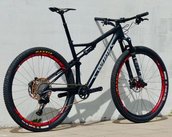 Used Specialized Epic Ultralight 2019 2019 Mountainbike, Black — image 4 of 12