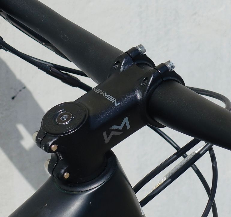 Used Specialized Epic Ultralight 2019 2019 Mountainbike, Black — image 8 of 12