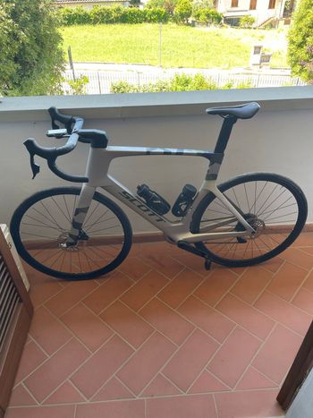 Used Scott Foil RC 30 2025 2025 Road & Gravel, Light Gray — image 2 of 10