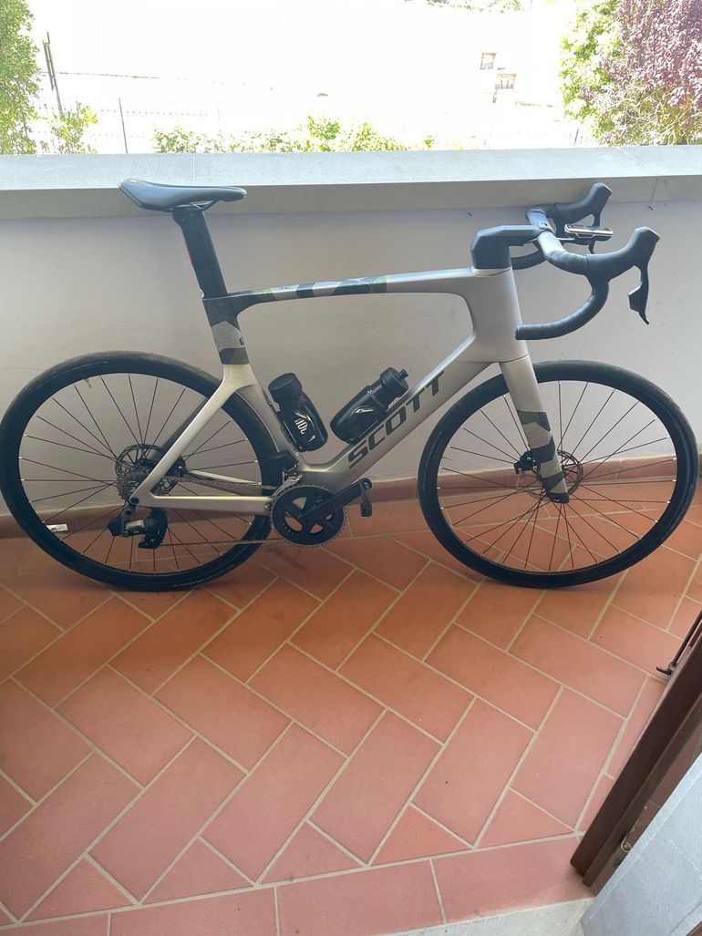 Used Scott Foil RC 30 2025 2025 Road & Gravel, Light Gray — image 1 of 10
