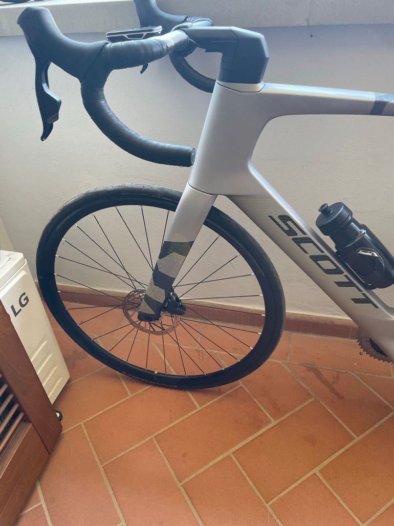 Used Scott Foil RC 30 2025 2025 Road & Gravel, Light Gray — image 5 of 10