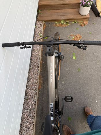 Used Focus RAVEN 8.9 2023 2023 Mountainbike, Nero — image 4 of 7