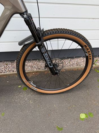 Used Focus RAVEN 8.9 2023 2023 Mountainbike, Nero — image 2 of 7