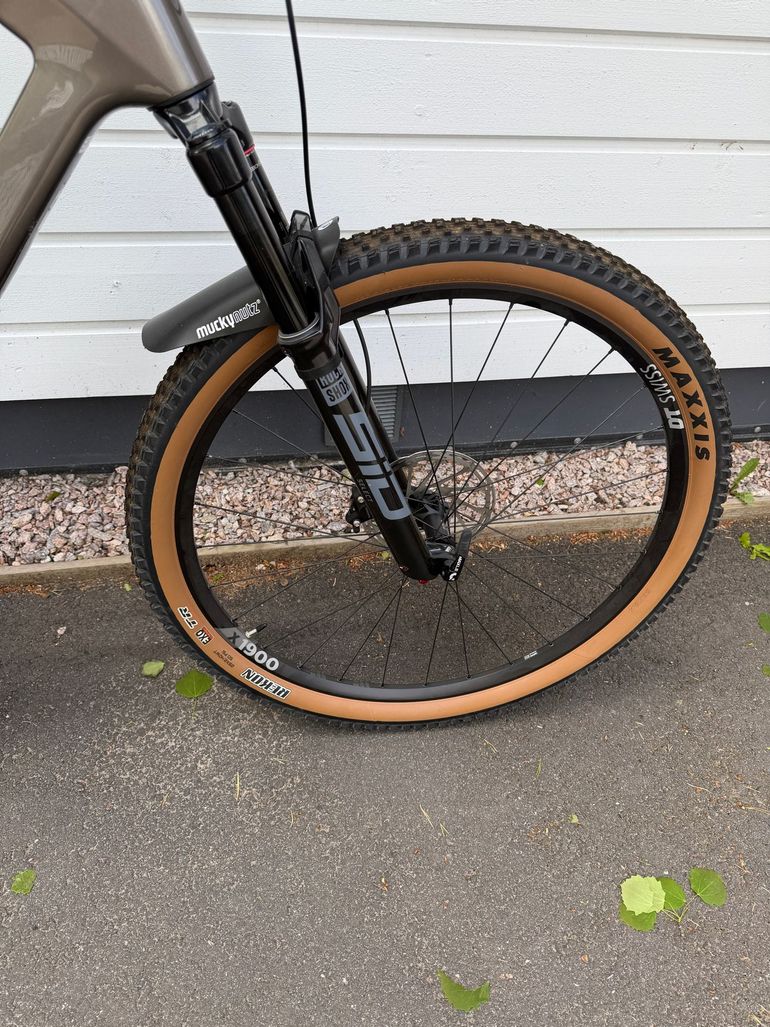 Used Focus RAVEN 8.9 2023 2023 Mountainbike, Nero — image 2 of 7