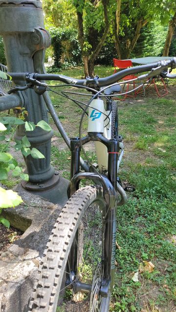 Brugt Lapierre Zesty AM 4.9 2021 2021 Mountainbike — billede 19 af 21