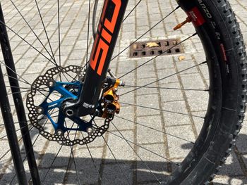 Used Santa Cruz BLUR GX AXS TR RSV / Carbon C 2023 2023 Mountainbike, Orange, 29 — image 6 of 7