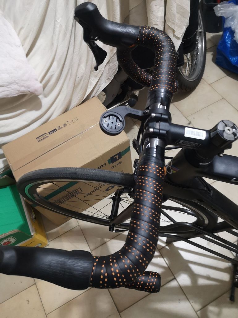 Used Colnago Colnago Custom Shimano Ultegra 2017 Road & Gravel, Black — image 4 of 6