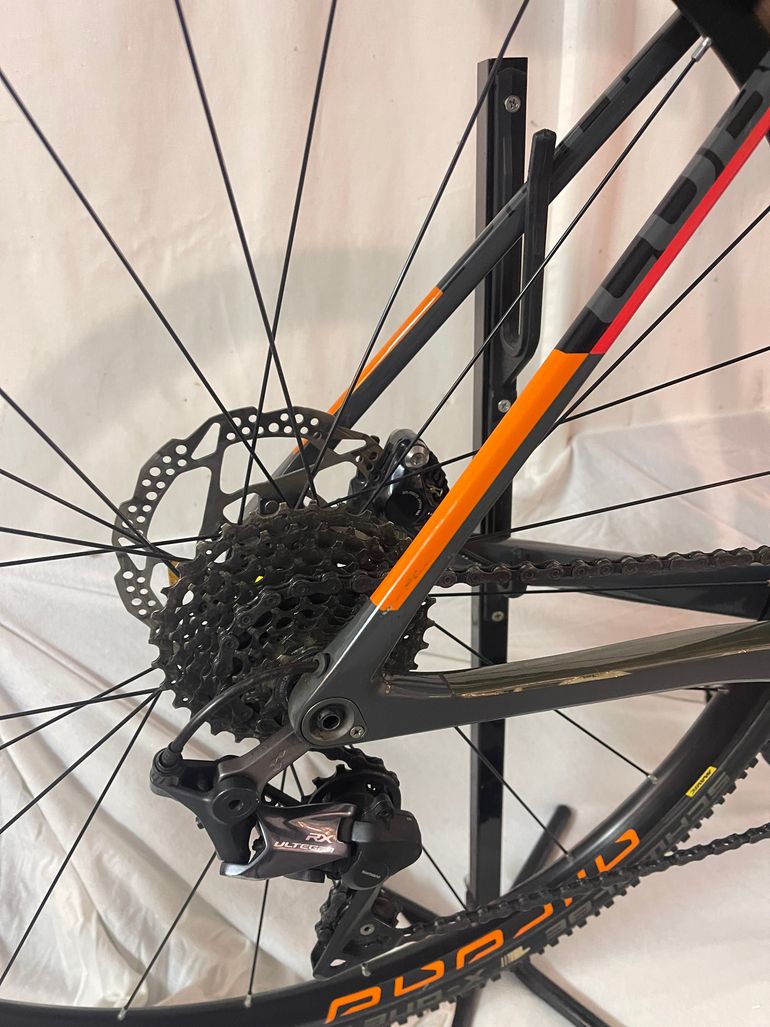 Used CUBE CROSS RACE C:62 Pro 2019 2019 Road & Gravel, Light Gray — image 2 of 15