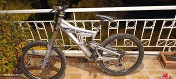 Used Intense Intense Custom Shimano Saint 2007 Mountainbike, Light Gray — image 2 of 8