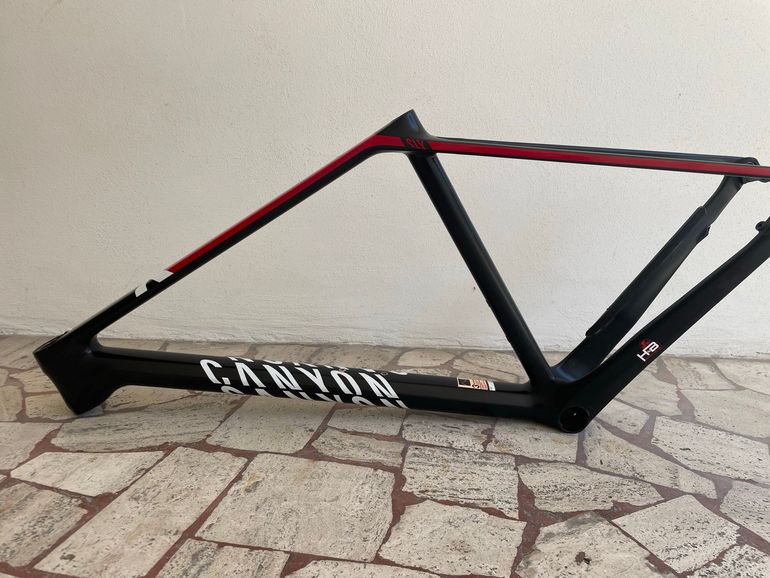 Used Canyon Exceed CF SLX CLLCTV 2023 Frameset 2023 Mountainbike, Nero — image 7 of 7