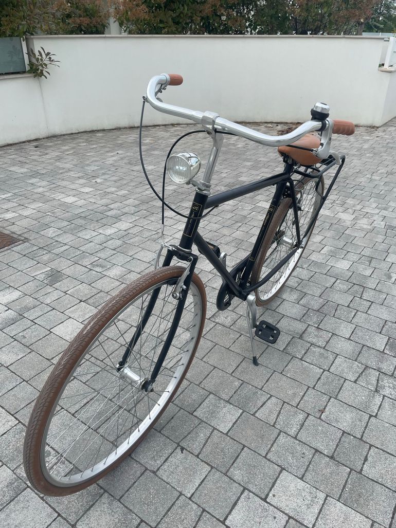 Used ALPINE ALPINE Custom Urban, Black — image 1 of 6