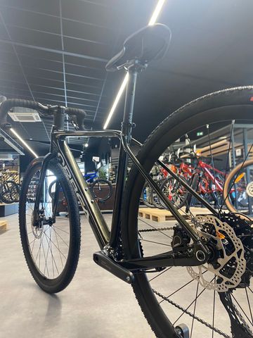 Orbea Terra Shimano CUES 2026 Road & Gravel usato, Nero — immagine 2 di 5