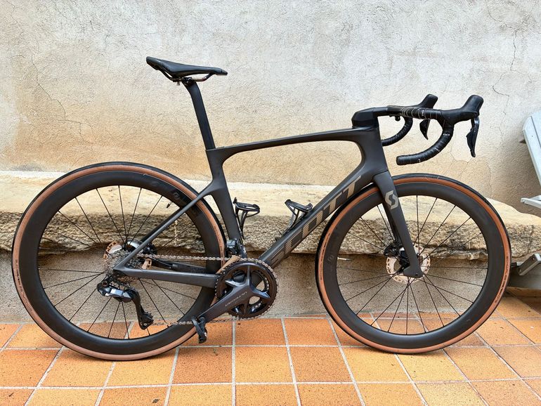 Used Scott Foil RC 10 2022 2022 Road & Gravel — image 3 of 15