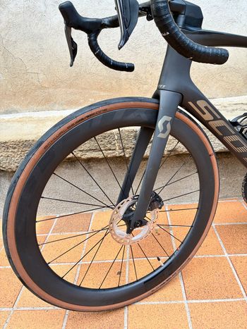 Used Scott Foil RC 10 2022 2022 Road & Gravel — image 10 of 15