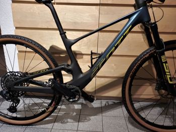 Used Scott Spark RC 900 Team Issue AXS 2021 2021 Mountainbike, Green, 29 — image 2 of 8