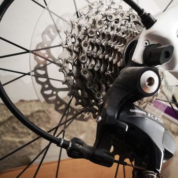 Used Giant Avail Shimano 105 2025 Road & Gravel — image 3 of 7