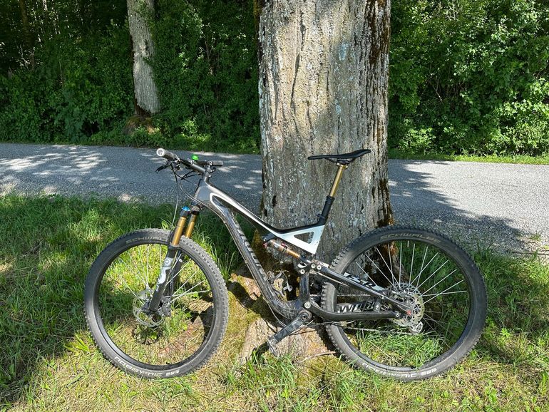 Used Specialized S-Works Stumpjumper FSR Carbon 29 2012 2012 Mountainbike, Black — image 2 of 4