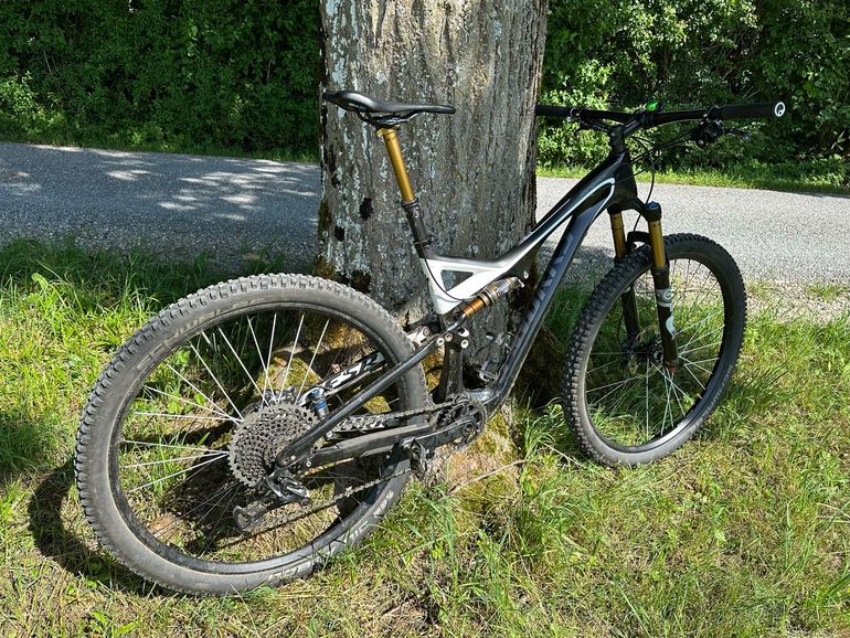 Used Specialized S-Works Stumpjumper FSR Carbon 29 2012 2012 Mountainbike, Black — image 3 of 4