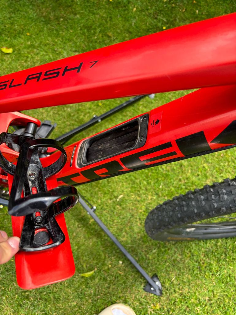 Used Trek Slash 7 Gen 5 2023 2023 Mountainbike — image 12 of 12