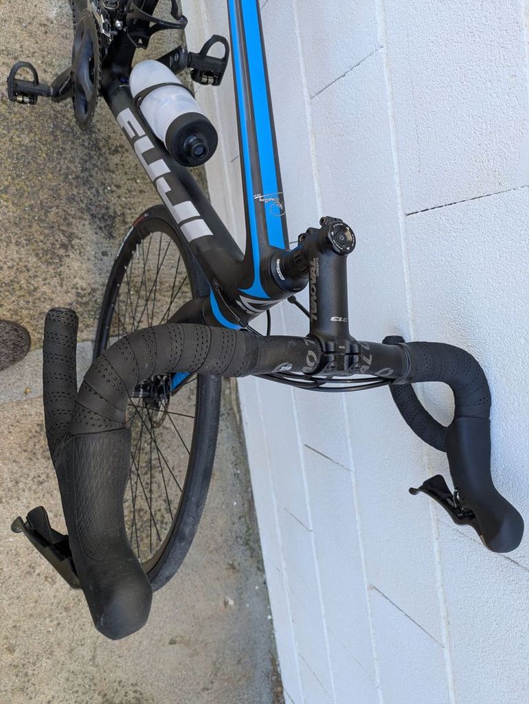 Used Fuji Fuji SL 2.1 Carbono Ultegra 2021 Road & Gravel, Black — image 8 of 10