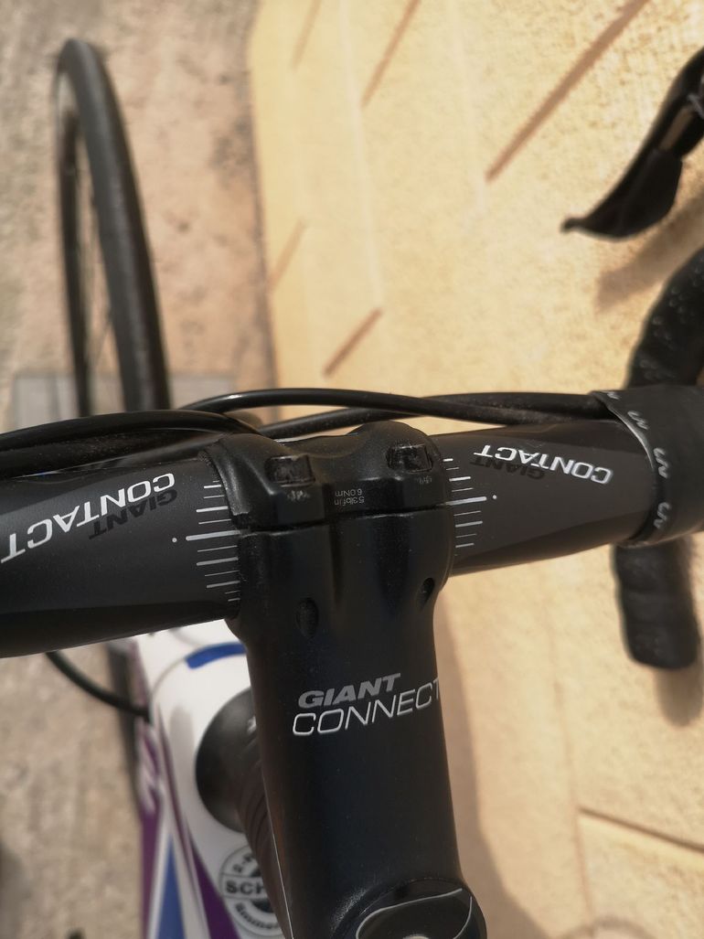 Used Giant Avail Shimano 105 2023 Road & Gravel — image 4 of 8