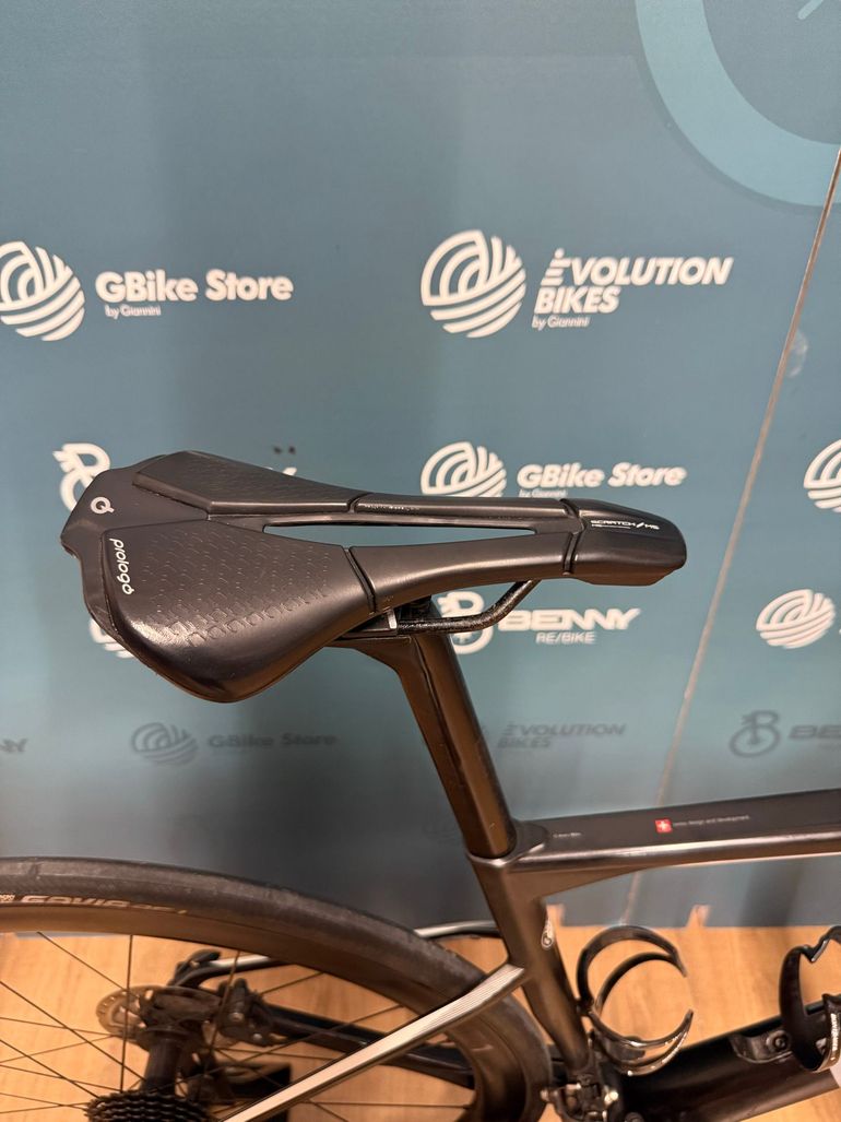 Used BMC Roadmachine Shimano Ultegra 2020 Road & Gravel — image 9 of 13