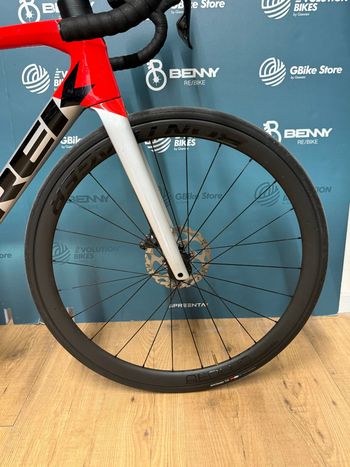 Used Trek Émonda SL 6 Pro Di2 2023 2023 Road & Gravel, Red — image 7 of 13