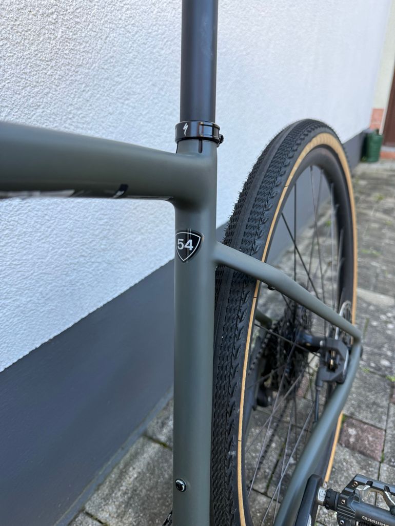 Used Specialized Diverge Comb 2025 Road & Gravel, Green — image 3 of 9