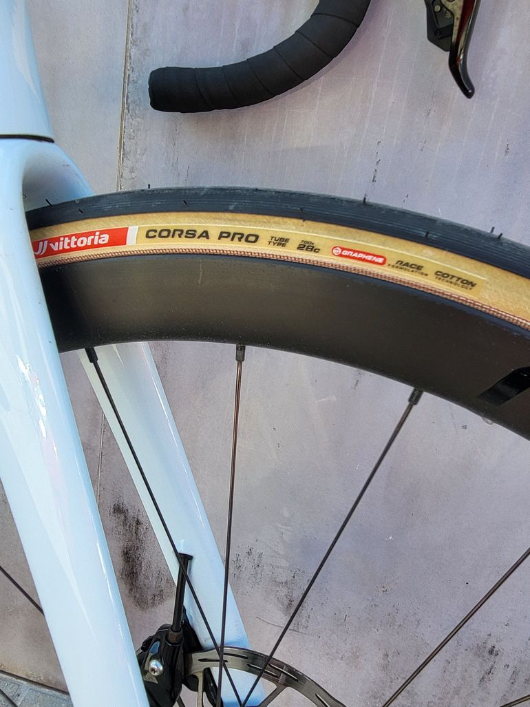 Used Specialized Tarmac SL7 Expert 2023 2023 Road & Gravel, Blue — image 4 of 8