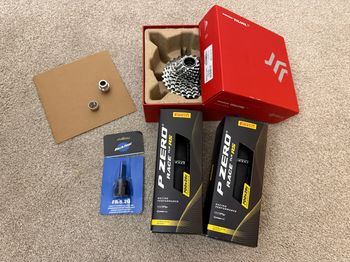 Used Factor SLiCK SRAM RED ETap AXS W/ Power Meter 2022 2022 Road & Gravel, Red — image 9 of 11
